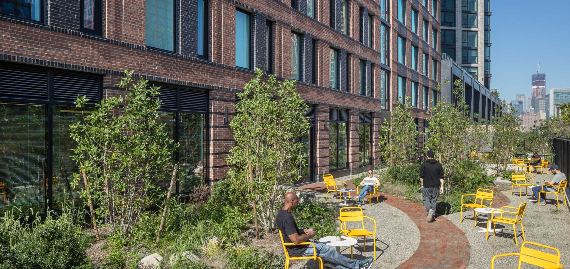 New affordable housing debuts at Greenpoint Landing | Urbanize New York